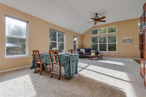 808 Beech Dr, Elgin, IL 60120 photo 4