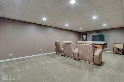 808 Beech Dr, Elgin, IL 60120 photo 21