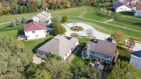 808 Beech Dr, Elgin, IL 60120 photo 2