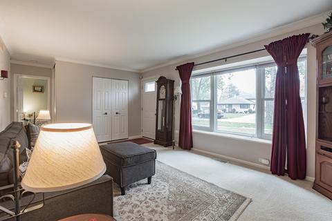 3506 Kingfisher Ln, Rolling Meadows, IL 60008 photo 6