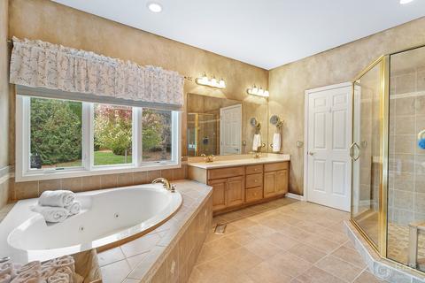7204 Burning Tree Dr, Mchenry, IL 60050 photo 18
