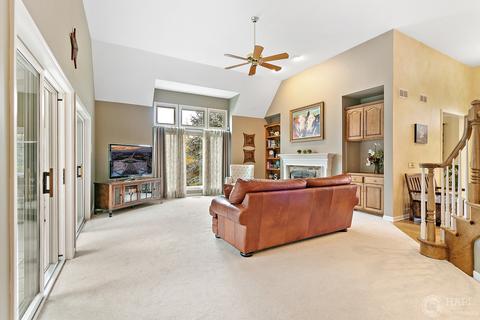 7204 Burning Tree Dr, Mchenry, IL 60050 photo 11