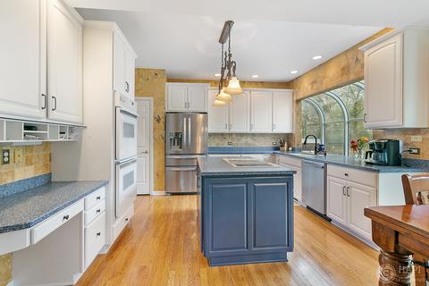 7204 Burning Tree Dr, Mchenry, IL 60050 photo 14