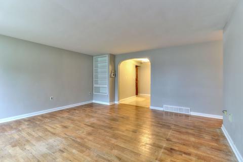 400 Broadmeadow Rd, Rantoul, IL 61866 photo 15