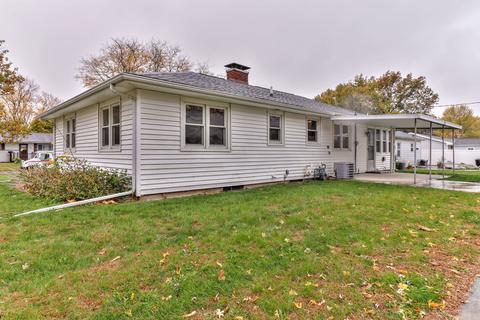 400 Broadmeadow Rd, Rantoul, IL 61866 photo 4