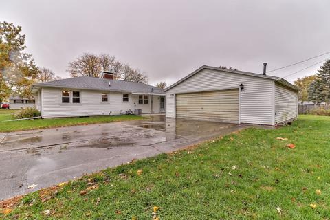 400 Broadmeadow Rd, Rantoul, IL 61866 photo 2
