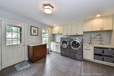 1718 Dickinson Dr, Wheaton, IL 60189 photo 11