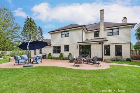 1718 Dickinson Dr, Wheaton, IL 60189 photo 2