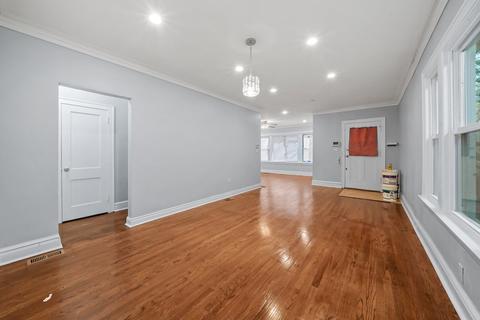 1632 E 84th St, Chicago, IL 60617 photo 13