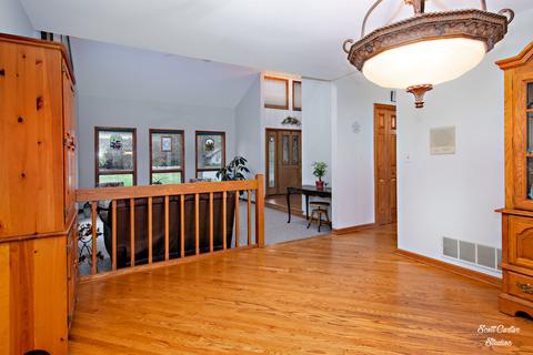 1716 W August Ln, Mchenry, IL 60051 photo 11