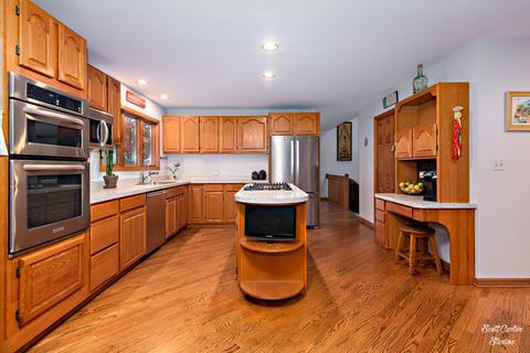 1716 W August Ln, Mchenry, IL 60051 photo 4