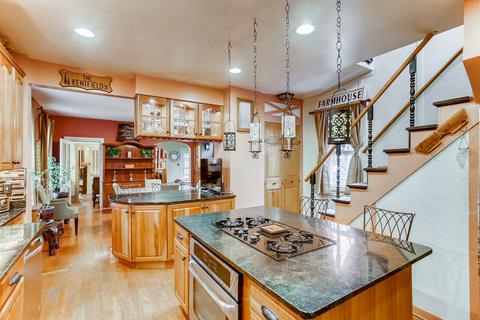 607 South St, Elgin, IL 60123 photo 7
