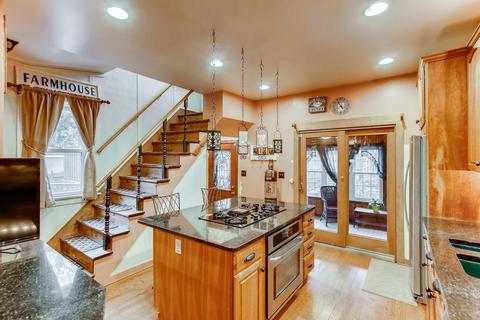 607 South St, Elgin, IL 60123 photo 6