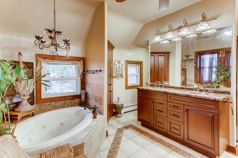 607 South St, Elgin, IL 60123 photo 16