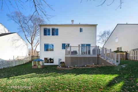 492 Rose Ln, Bartlett, IL 60103 photo 2