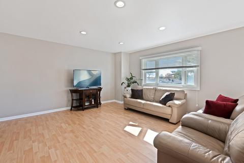 1470 Stone Harbor Ct, Hoffman Estates, IL 60192 photo 4