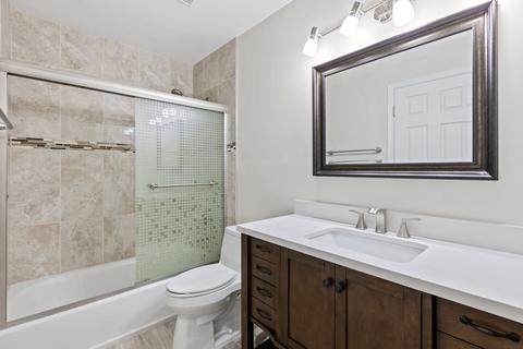 1470 Stone Harbor Ct, Hoffman Estates, IL 60192 photo 9
