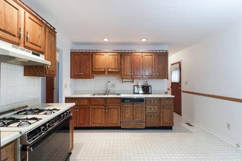 1308 Pinehurst Dr, Bloomington, IL 61704 photo 11