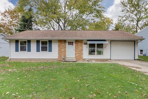 1308 Pinehurst Dr, Bloomington, IL 61704 photo 1