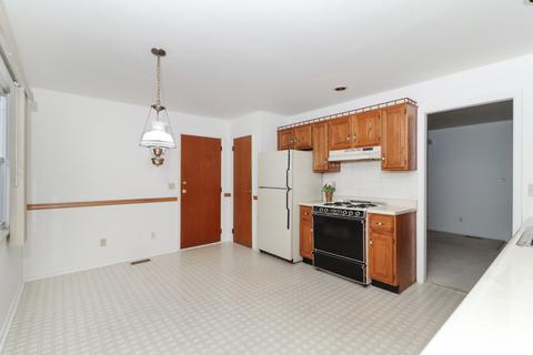 1308 Pinehurst Dr, Bloomington, IL 61704 photo 12