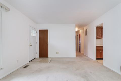 1308 Pinehurst Dr, Bloomington, IL 61704 photo 9