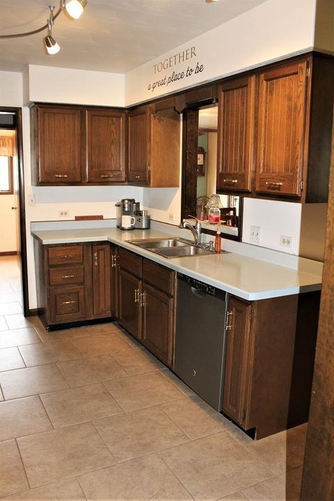 1017 Hilltop Dr, Morrison, IL 61270 photo 12