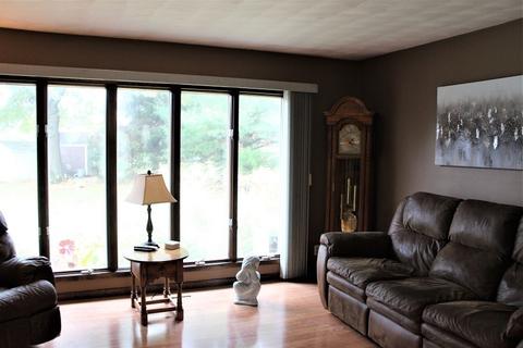 1017 Hilltop Dr, Morrison, IL 61270 photo 5