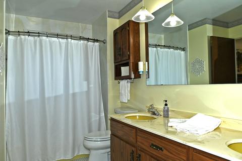 1250 Kelle Ct, Wheaton, IL 60189 photo 12