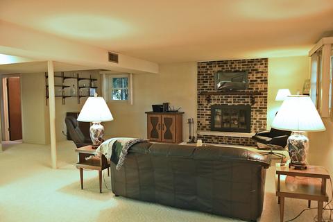 1250 Kelle Ct, Wheaton, IL 60189 photo 14