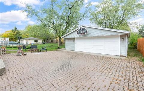 268 Plainview Dr, Bolingbrook, IL 60440 photo 17