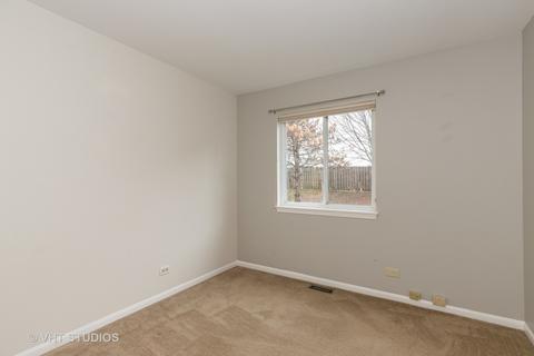 6756 Roanoake Ct, Gurnee, IL 60031 photo 8