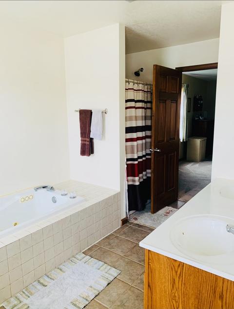 330 E Meuser Dr, Paxton, IL 60957 photo 17