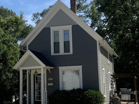 451 Franklin Blvd, Elgin, IL 60120 photo 1