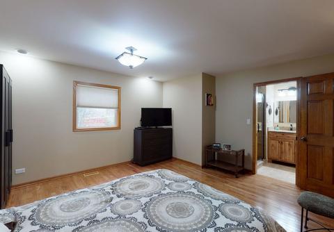 906 Steuben Rd, Mchenry, IL 60050 photo 8