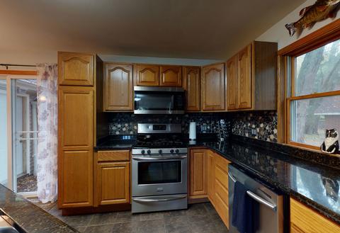906 Steuben Rd, Mchenry, IL 60050 photo 16