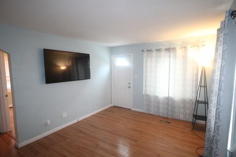526 Forest Ave, Aurora, IL 60505 photo 7
