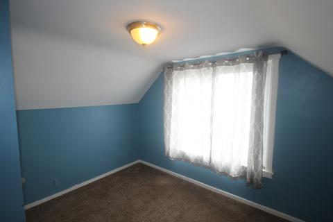526 Forest Ave, Aurora, IL 60505 photo 10