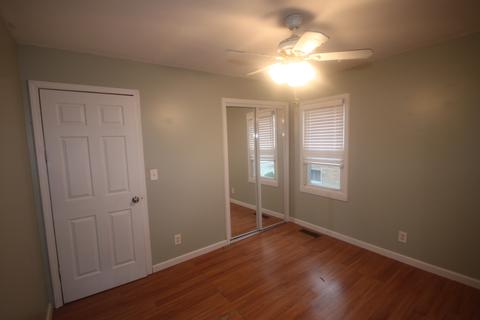 526 Forest Ave, Aurora, IL 60505 photo 6