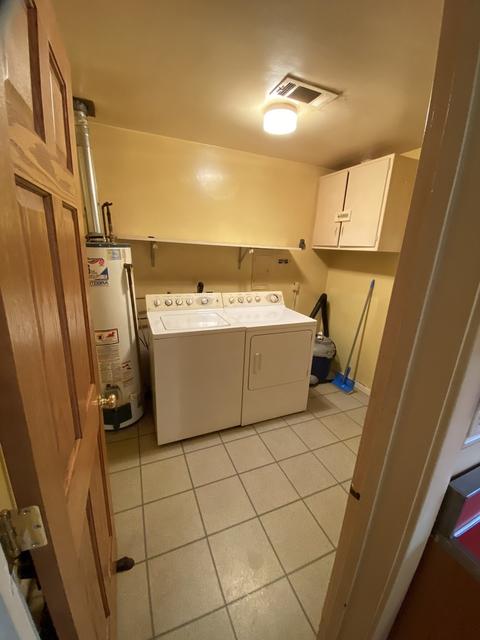 669 Oakland Ave, Elgin, IL 60120 photo 10