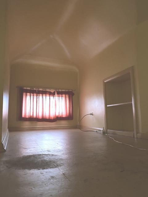 669 Oakland Ave, Elgin, IL 60120 photo 22