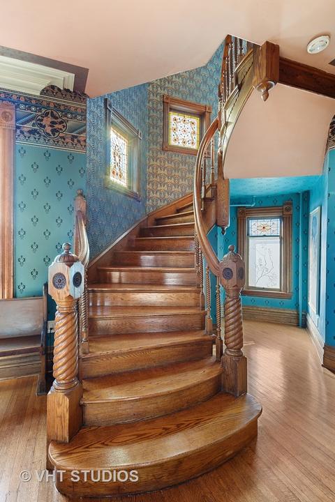 404 N Main St, Wheaton, IL 60187 photo 7