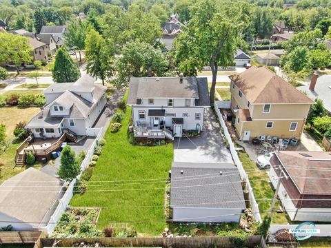 255 E Schiller St, Elmhurst, IL 60126 photo 3