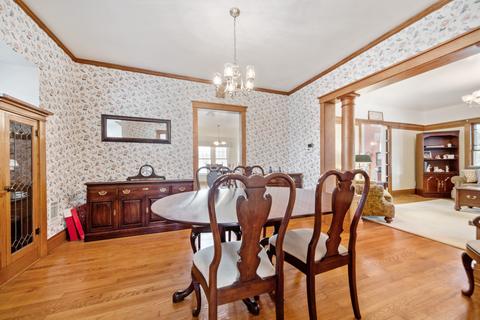 255 E Schiller St, Elmhurst, IL 60126 photo 27