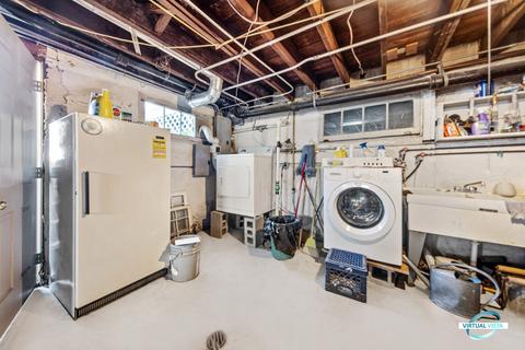 255 E Schiller St, Elmhurst, IL 60126 photo 28