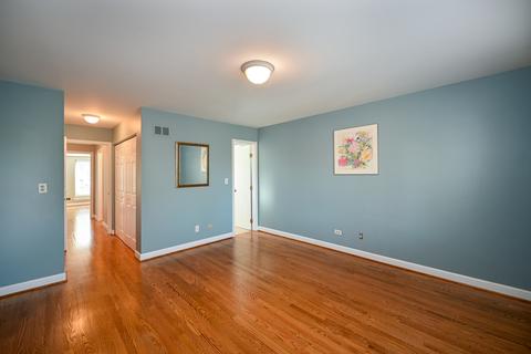 1015 Creekside Dr, Wheaton, IL 60189 photo 17