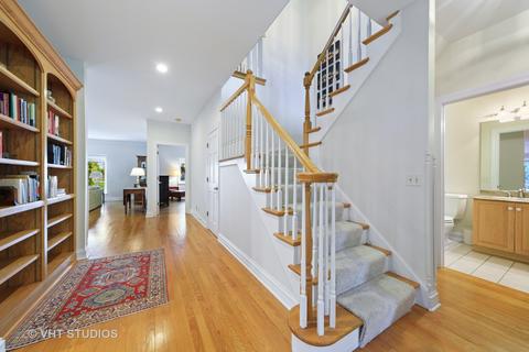 841 Pinegrove Ct, Wheaton, IL 60187 photo 5
