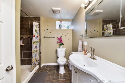 802 Jackson St, Aurora, IL 60505 photo 21