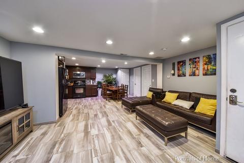 802 Jackson St, Aurora, IL 60505 photo 16