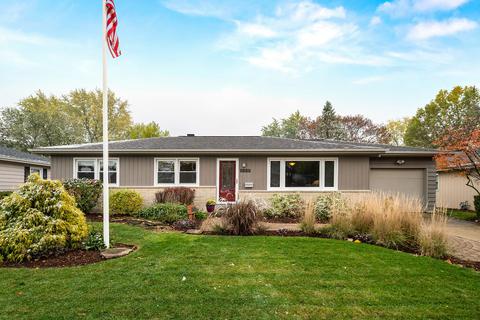 1669 Lin Lor Ln, Elgin, IL 60123 photo 1