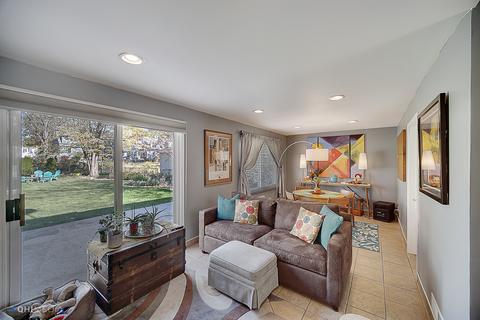 1611 E Willow Ave, Wheaton, IL 60187 photo 8